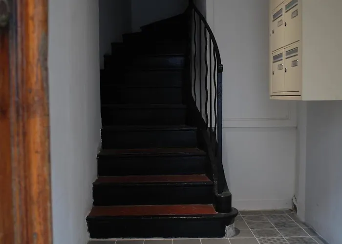 Sortie 44 - Newly Renovated 1 Bedroom, Center Of Old *