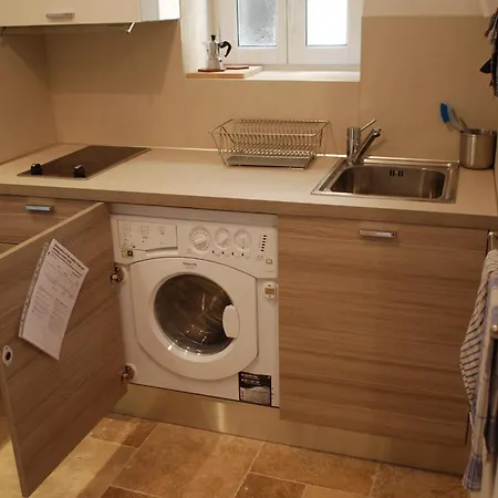 Sortie 44 - Newly Renovated 1 Bedroom, Center Of Old * Antibes