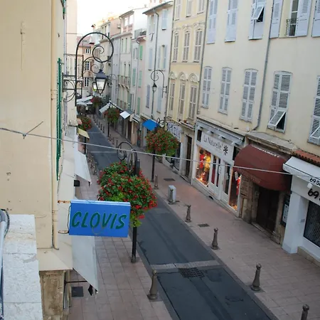 Apartment Sortie 44 - Newly Renovated 1 Bedroom, Center Of Old *