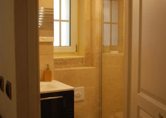 Daire Sortie 44 - Newly Renovated 1 Bedroom, Center Of Old *