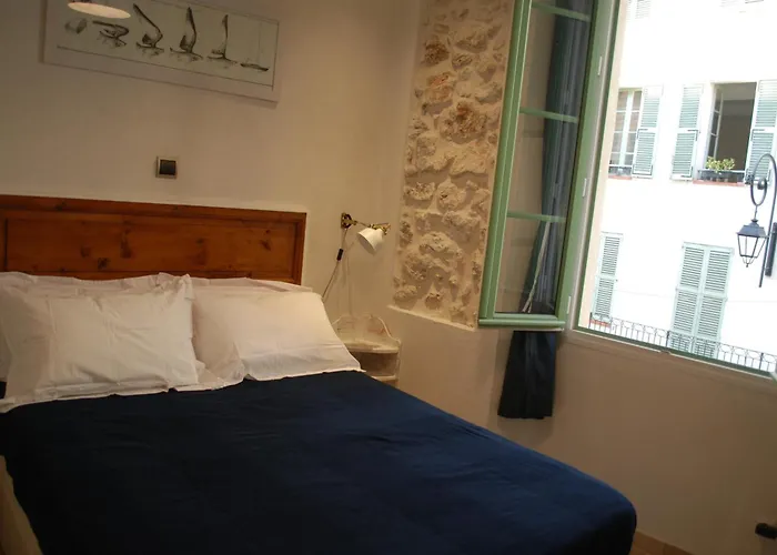 Daire Sortie 44 - Newly Renovated 1 Bedroom, Center Of Old Antibes